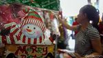Berburu Aneka Pernak-Pernik Natal di Pasar Pagi Jakarta