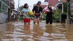 Banjir Setinggi Dada Rendam Dayeuhkolot