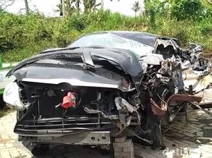 Potret Mobil Gus Hilman yang Ringsek di Tol Pandaan-Malang