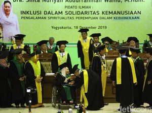 Teladani Sinta Nuriyah, Khofifah: Beliau Ajarkan Persaudaraan Tanpa Batas