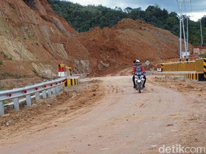 Jalan Perbatasan Malinau-Long Midang 200 Km Dikebut Tembus 2020