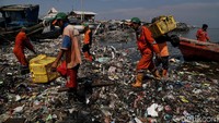 Dalam kegiatan tersebut KBN menerjunkan 25 personel dan 2 (dua) unit truk sampah.