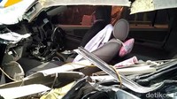 Kecelakaan tersebut terjadi di Km 62-63/A Tol Pandaan-Malang, yang masuk Desa Sukorejo, Kecamatan Sukorejo, Kabupaten Pasuruan, Rabu (18/12/2019) pukul 03.00 WIB.