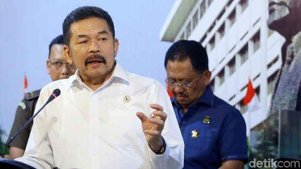 Jaksa Agung ST Burhanuddin bicara terkait kasus Jiwasraya. Kasus itu pun kini tengah dalam tahap penyidikan dan diduga mengarah pada tindak pidana korupsi.
