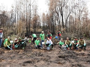 Hijaukan Ijen, Djarum Foundation Ajak Milenial Sadar Lingkungan