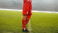 Kabar mengejutkan datang dari pesepak bola Bambang Pamungkas. Atlet yang dikenal dengan panggilan BP atau Bepe ini mengumumkan mundur dari dunia sepak bola alias pensiun.  Foto: instagram @bepe20
