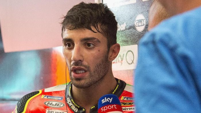 Andrea Iannone SPIELBERG, AUSTRIA - AUGUST 09: Andrea Iannone of Italy and Aprilia Racing Team Gresini speaks with journalists during the MotoGp of Austria - Free Practice at Red Bull Ring on August 09, 2019 in Spielberg, Austria. (Photo by Mirco Lazzari gp/Getty Images)