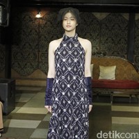 Fashion show Ikat Indonesia by Didiet Maulana bertajuk TerIkat Romansa di Sofia at Gunawarman, Jakarta Selatan, Rabu [18/12/2019]. Foto: Mohammad Abduh/Wolipop