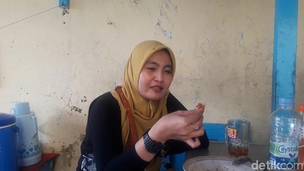 Nasi Madura Kongde Betabur 'Jembut Belanda' yang Gurih Pedas