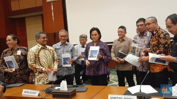 Pajak Hancur Lebur, Bea Cukai Tersenyum