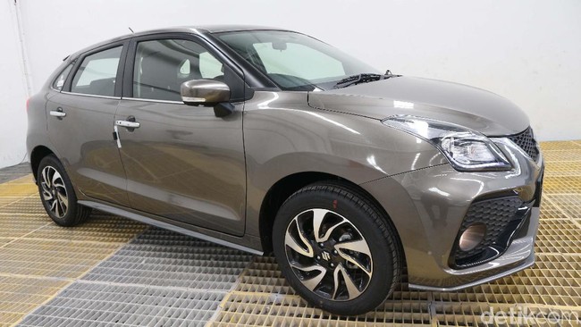 First Review Suzuki Baleno, Ada 7 Fitur Baru, Apa Saja? First Review Suzuki Baleno, Ada 7 Fitur Baru, Apa Saja?