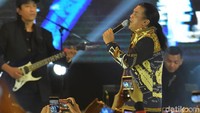 Didi Kempot - Sewu Kuto, Ini Arti Lagu dan Chord Gitarnya