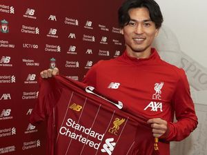 Minamino dan Pemain Jepang Lainnya yang Bermain di Liga Inggris
