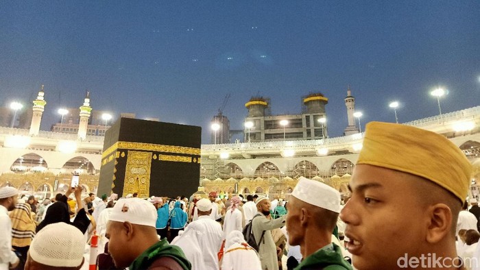 Suasana Umrah di Kakbah