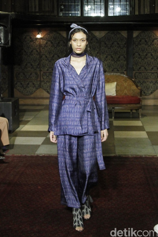 Fashion show Ikat Indonesia by Didiet Maulana bertajuk TerIkat Romansa di Sofia at Gunawarman, Jakarta Selatan, Rabu [18/12/2019]. Foto: Mohammad Abduh/Wolipop