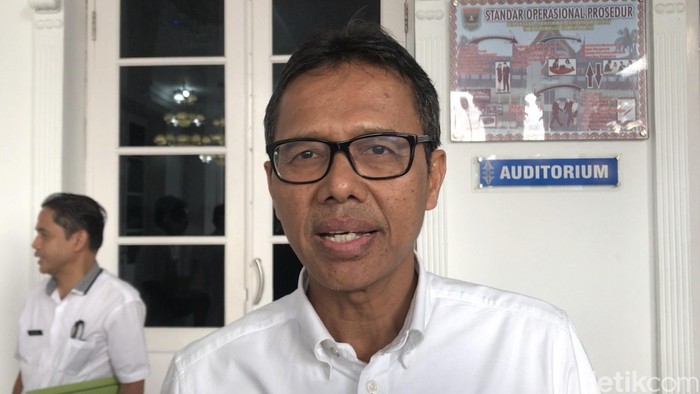 Gubernur Sumbar Irwan Prayitno (Jeka Kampai/detikcom)