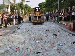 191.870 Personel Amankan Nataru dan Perangi Mirasantika di Gresik