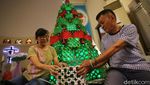 Keren! Ada Pohon Natal dari Kertas Bekas di Gereja Jakarta