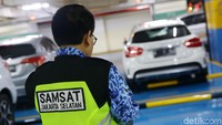Razia ini dipimpin langsung oleh Kepala BPRD DKI Jakarta Faisal Syafruddin.