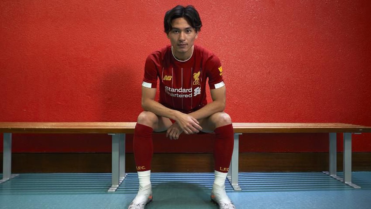 Takumi Minamino mesti menunggu beberapa waktu lagi untuk debut di Liga Inggris (Foto: liverpoolfc.com)