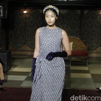 Fashion show Ikat Indonesia by Didiet Maulana bertajuk TerIkat Romansa di Sofia at Gunawarman, Jakarta Selatan, Rabu [18/12/2019]. Foto: Mohammad Abduh/Wolipop