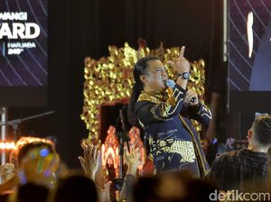 Mengenang Didi Kempot dan 3 Lagunya yang Paling Mengena di Hati Sobat Ambyar