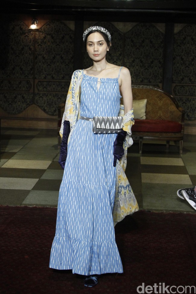 Fashion show Ikat Indonesia by Didiet Maulana bertajuk TerIkat Romansa di Sofia at Gunawarman, Jakarta Selatan, Rabu [18/12/2019]. Foto: Mohammad Abduh/Wolipop