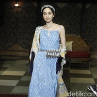 Fashion show Ikat Indonesia by Didiet Maulana bertajuk TerIkat Romansa di Sofia at Gunawarman, Jakarta Selatan, Rabu [18/12/2019]. Foto: Mohammad Abduh/Wolipop