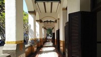 Nanti ke sini lagi, ya. Tetap jaga kesehatan. (Tedi Permana/dTraveler)