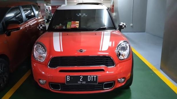 Razia Kendaraan di Mal, BPRD DKI Temukan Rubicon-Mini Cooper Nunggak Pajak