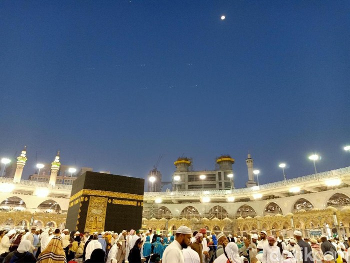 Suasana Umrah di Kakbah