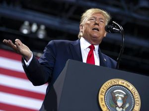 Donald Trump Klaim Dirinya Raja Facebook