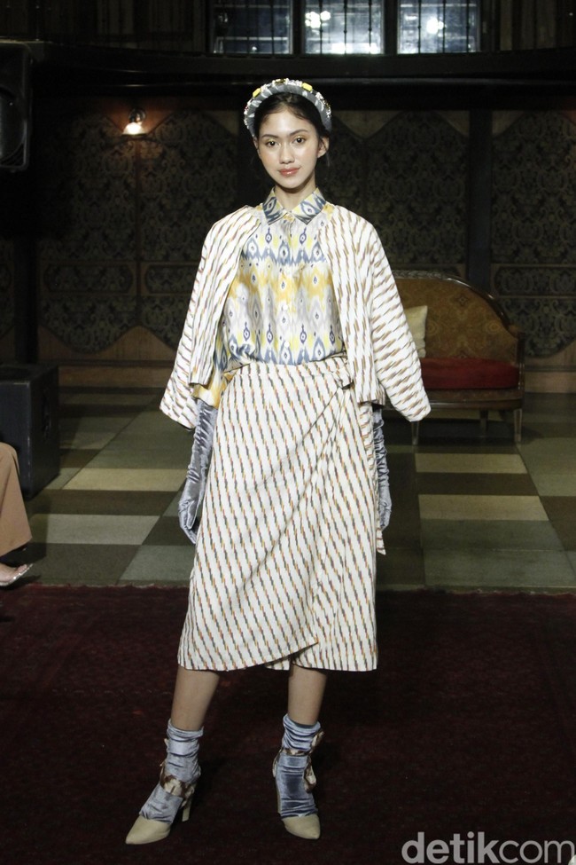 Fashion show Ikat Indonesia by Didiet Maulana bertajuk TerIkat Romansa di Sofia at Gunawarman, Jakarta Selatan, Rabu [18/12/2019]. Foto: Mohammad Abduh/Wolipop