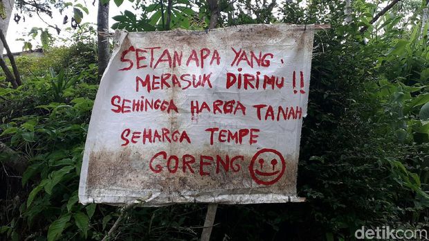 Tuntut Ganti Rugi Layak, Massa Terdampak Bendungan Bener Blokir Jalan