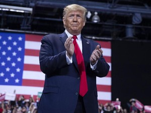 Dimakzulkan oleh DPR AS, Donald Trump: Orang-orang Ini Gila!