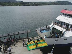 Jelang Nataru, Penyeberangan Danau Toba Tambah Armada Baru