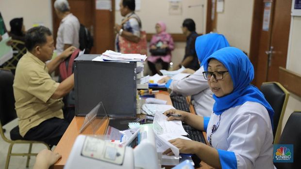 Melihat Pelayanan BPJS Kesehatan di Rumah Sakit. (CNBC Indonesia/Andrean Kristianto) Melihat Pelayanan BPJS Kesehatan di Rumah Sakit. (CNBC Indonesia/Andrean Kristianto)