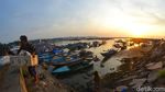 Pesona Sunrise di Pelabuhan Cikidang Pangandaran