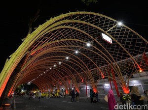 Berakhir Pekan di Lorong Bambu yang Instagramable Banyuwangi Yuk