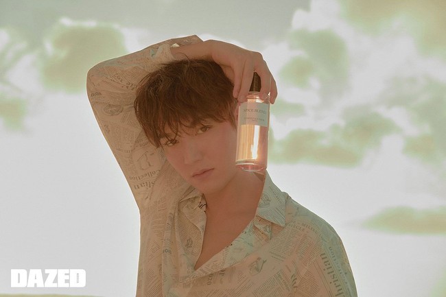 Lee Min Ho dikabarkan akan mulai eksis lagi di industri hiburan awal 2020. Seperti diberitakan Soompi, ia sedang terlibat dalam produksi serial drama berjudul “The King: The Eternal Monarch”. Foto: Dok. DAZED Magazine