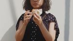 Main di NKCTHI, Begini Gaya Manis Rachel Amanda Saat Makan Bareng Teman-teman