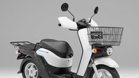 Pelanggan bisnis dari skuter listrik komersial ini sudah dapat diterima pada April 2020 nanti. Foto: dok. Honda