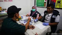 Pemeriksaan ini dilakukan untuk memantau kondisi kesehatan sopir bus guna menjamin keselamatan penumpang libur Natal dan Tahun Baru.