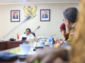 Mendes Ingatkan BUMDes Selektif Pilih Sektor Usaha