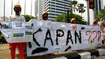 Walhi Tagih Janji Anies Soal Peraturan Sampah Plastik