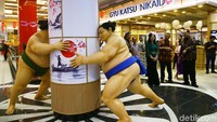 Ke depannya, Trans Snow World diharapkan akan menjadi destinasi wisata yang menarik para wisatawan lokal maupun mancanegara. Transpark Mall Bintaro memiliki konsep atau tema Negeri Sakura, termasuk Harajuku yang dapat Anda nikmati dalam mengisi waktu luang bersama keluarga.
