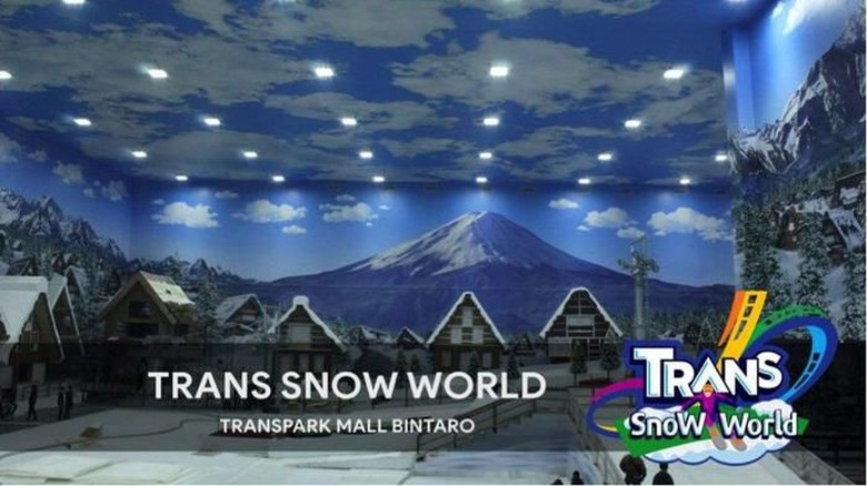 Wahana Trans Snow World Bintaro di Transpark Mall Bintaro. (Foto: dok. Trans Property) Wahana Trans Snow World Bintaro di Transpark Mall Bintaro. (Foto: dok. Trans Property)