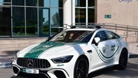 Meski tak seeksotis Bugatti atau Lamborghini, Mercedes-AMG GT 63 S yang masuk dalam jajaran armada polisi Dubai ini cukup buas. Mobil ini digerakkan oleh mesin AMG berkonfigurasi V8 4.0 liter twin-turbo.