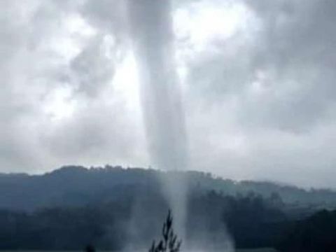 Berita Hari Ini di Jabar: Perobek Al Qur'an Tersangka-Hengky Mundur Dari Demokrat