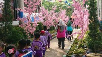 Jaraknya hanya sekitar 15 kilometer dari pusat kota Tulungagung. Kawasan yang terintegrasi dengan peternakan sapi perah ini memiliki beberapa wahana yang menarik untuk dicoba.  (Adhar Muttaqin/detikcom)